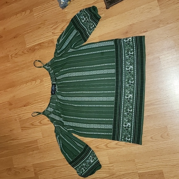 Sweet Wanderer Women's Boho Cold Shoulder Blouse green patterned size medium - Picture 7 of 15